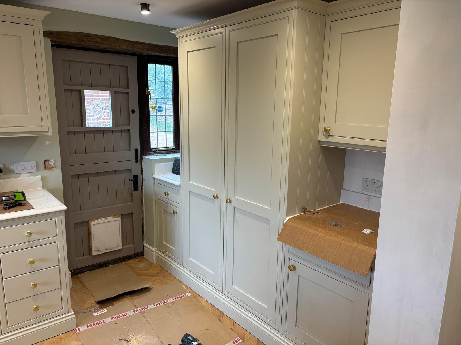 9abb218b-2def-40ea-b304-6001d9607e25